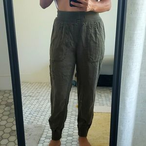 Anthropologie green cargo  pants size S